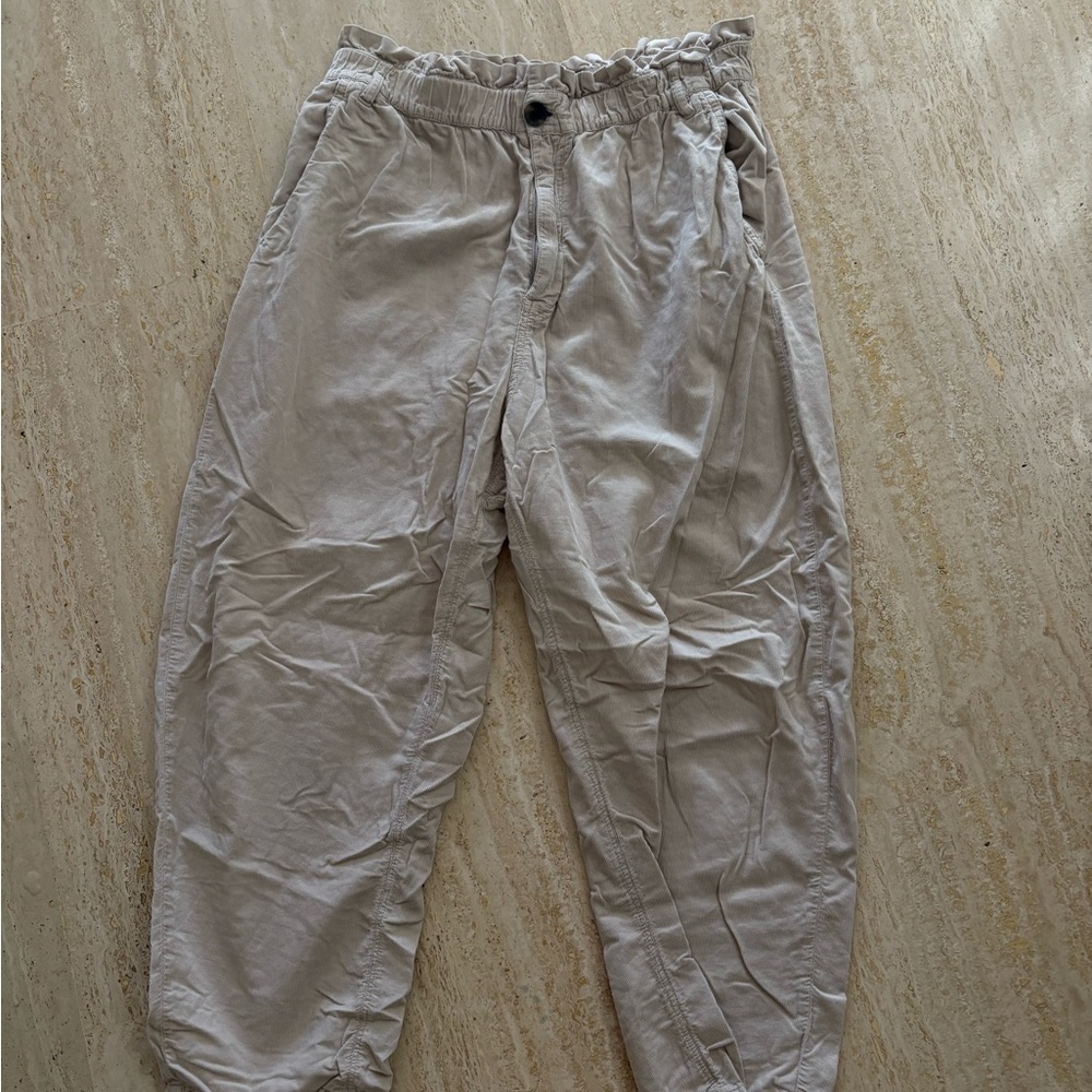 Zara Women’s corduroy paperbag pants